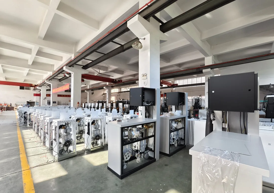 Dispenser units at the test benches