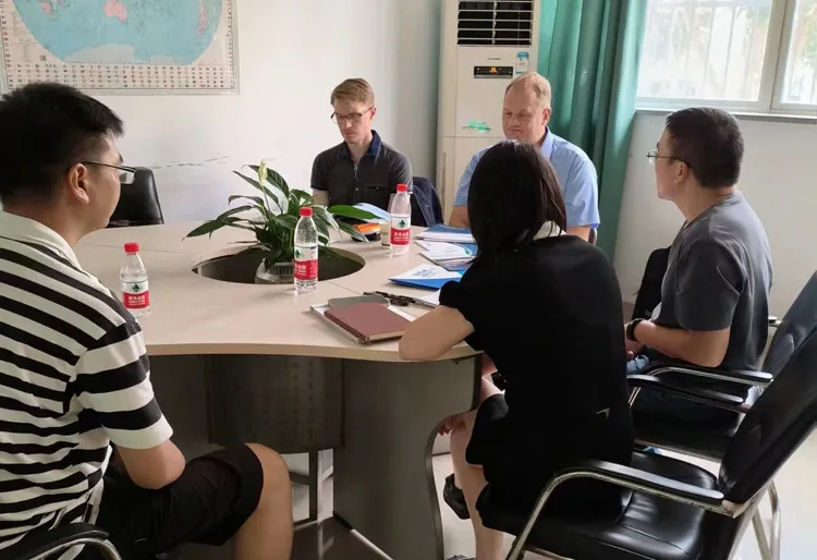 Russian Customers Visit Our Factory - photo 1