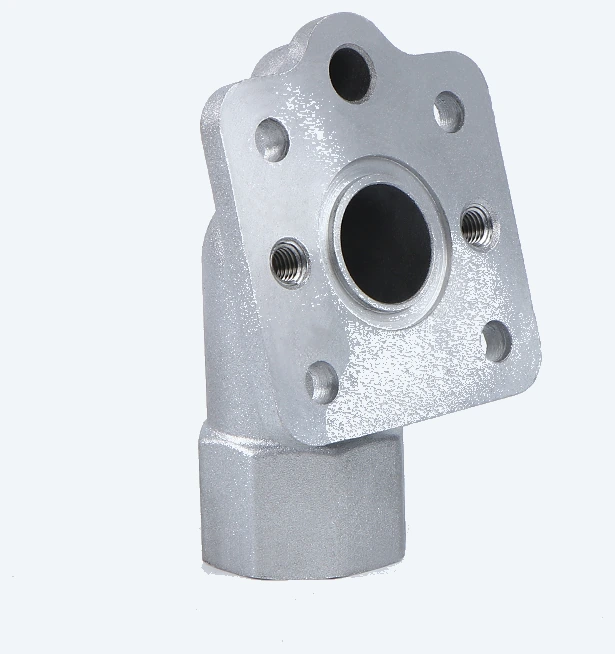 Type C flanged composite hose connector with a 3/4 in NPT outlet, mounting face and hole pattern