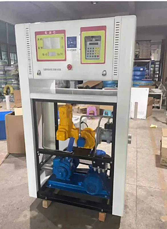 High flow rate dispenser with TOTAL / LITROS and PRECIO / LITROS displays and a card reader on the cabinet front