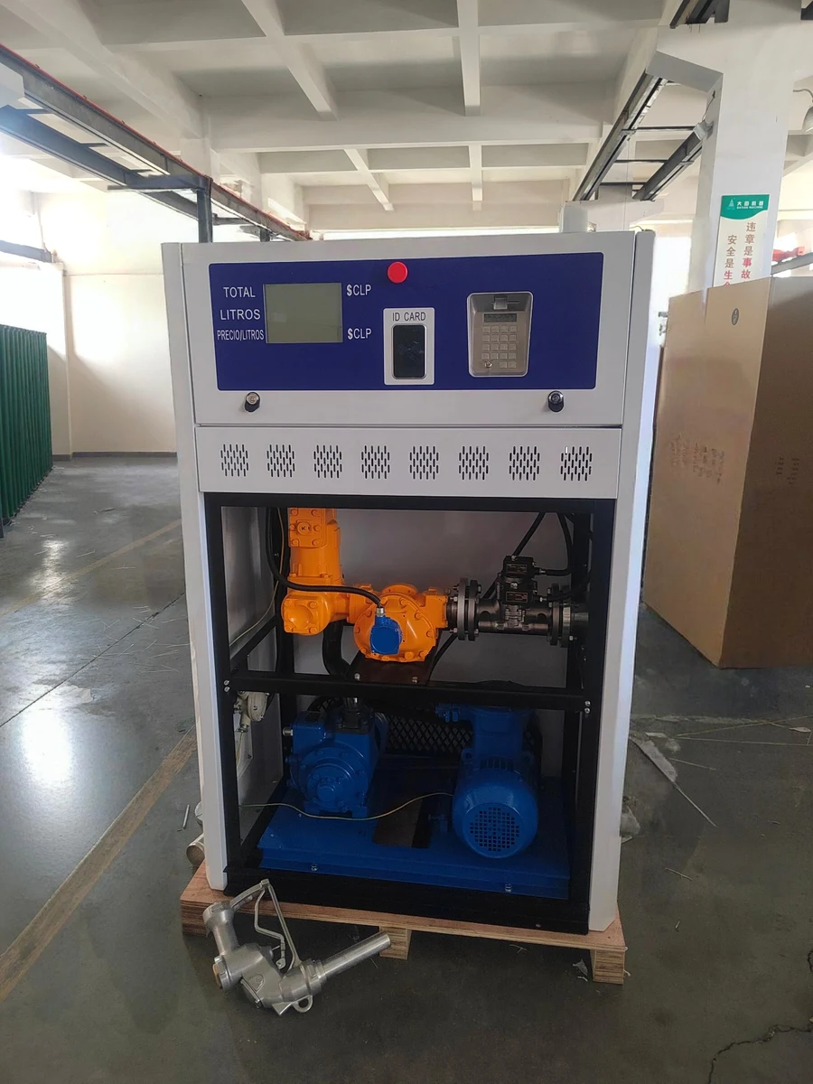 300-400 L/min enclosed-cabinet dispenser with TOTAL / LITROS displays, gear pump and vane pump inside