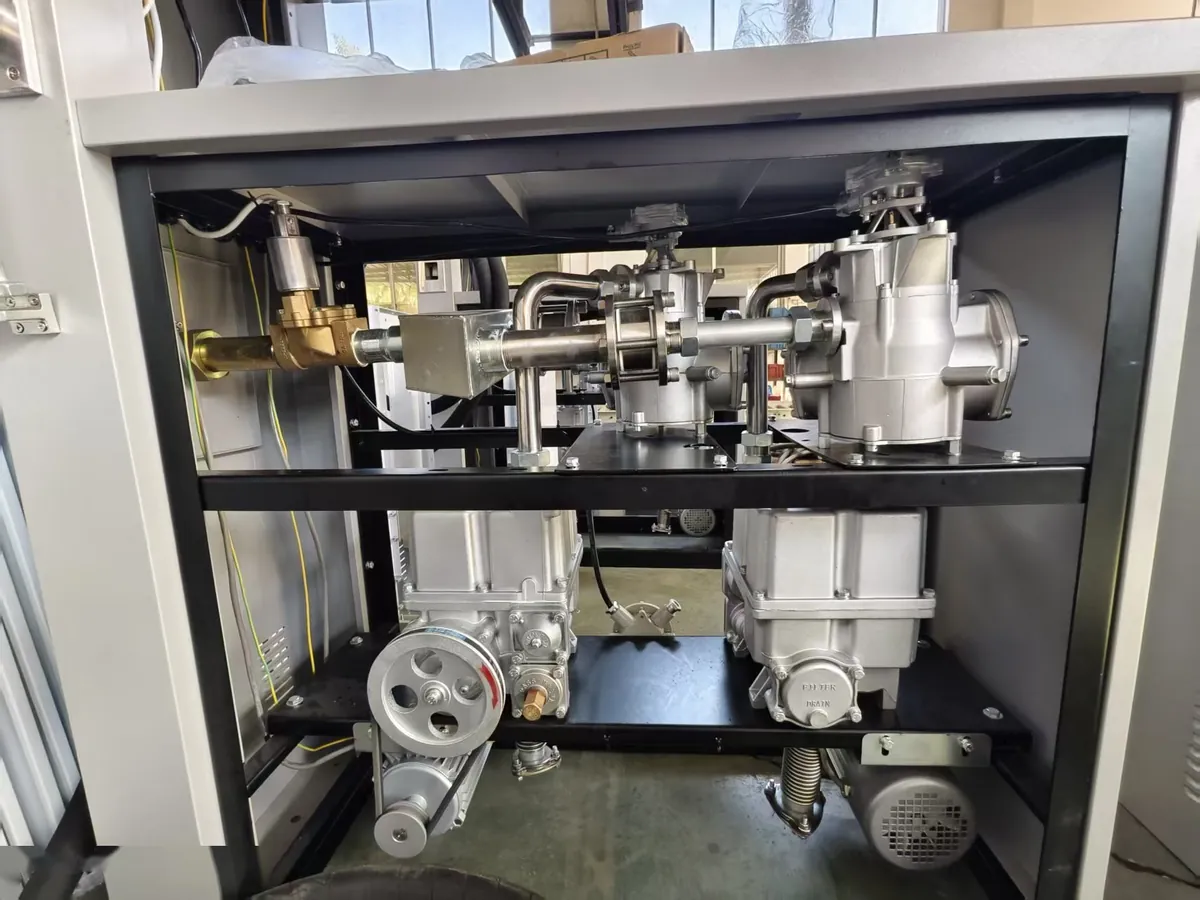 Brass inlet valve, stainless piping and the twin J6 flow meters on the meter shelf