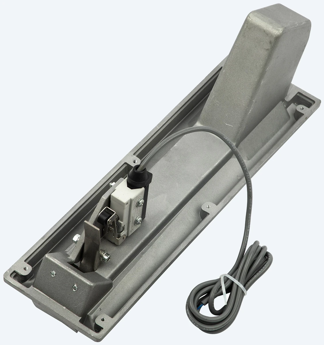 DTYQT4 nozzle holder &mdash; top view with roller lever switch and cable