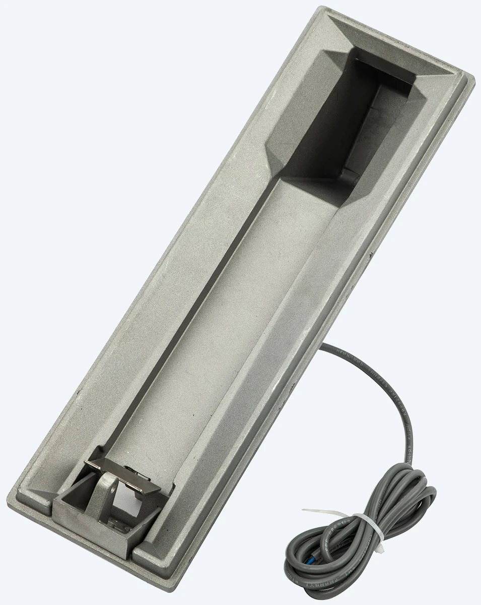 DTYQT4 &mdash; underside three-quarter view