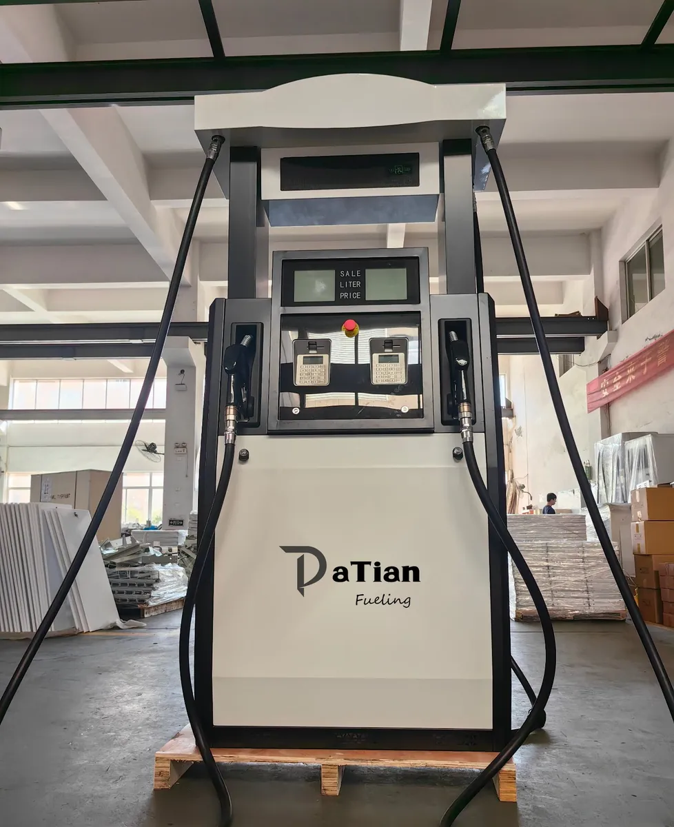 DT-G Zapfsäule mit dem Datian-Fueling-Logo am vorderen Gehäuse